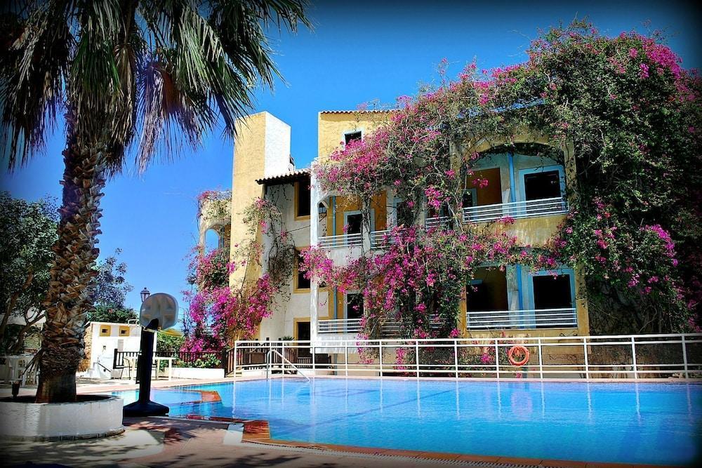 Iliostasi Beach Apartments 헐소니소스 외부 사진