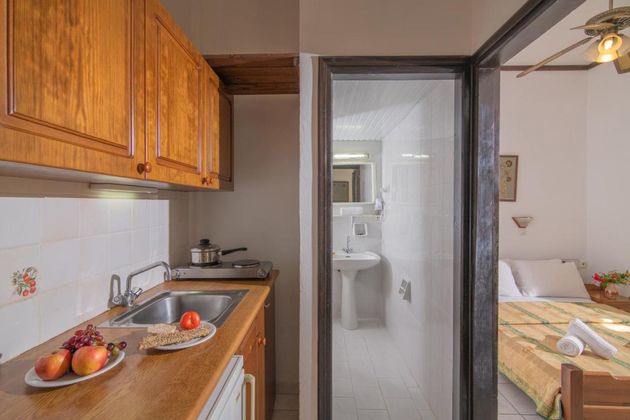 Iliostasi Beach Apartments 헐소니소스 외부 사진