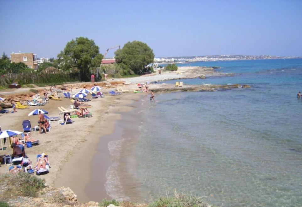 Iliostasi Beach Apartments 헐소니소스 외부 사진