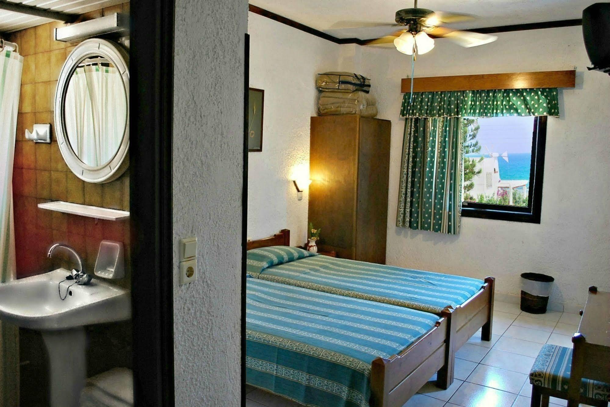 Iliostasi Beach Apartments 헐소니소스 외부 사진