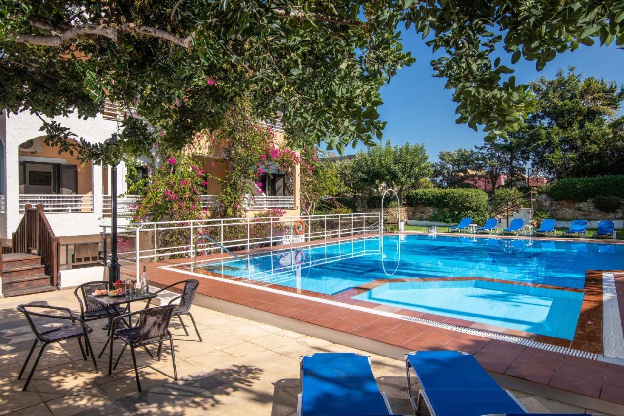 Iliostasi Beach Apartments 헐소니소스 외부 사진