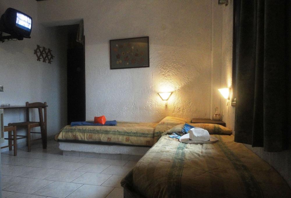 Iliostasi Beach Apartments 헐소니소스 외부 사진